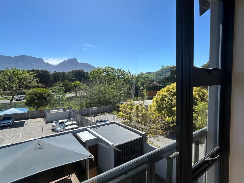 To Let 2 Bedroom Property for Rent in Lansdowne Western Cape